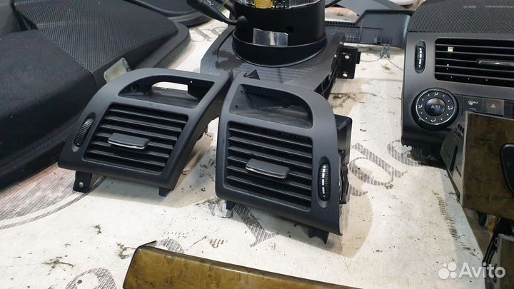 Салон рестайл на Mercedes-Benz W211