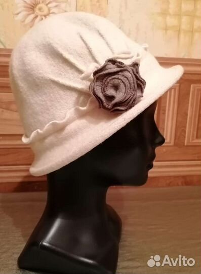 Шляпка женская