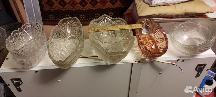 Салатники хрустальные разные