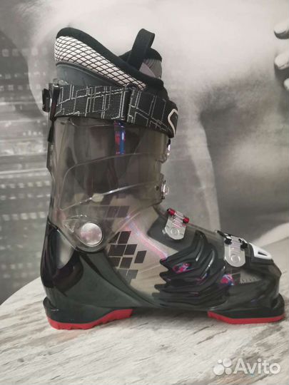 Горнолыжные ботинки