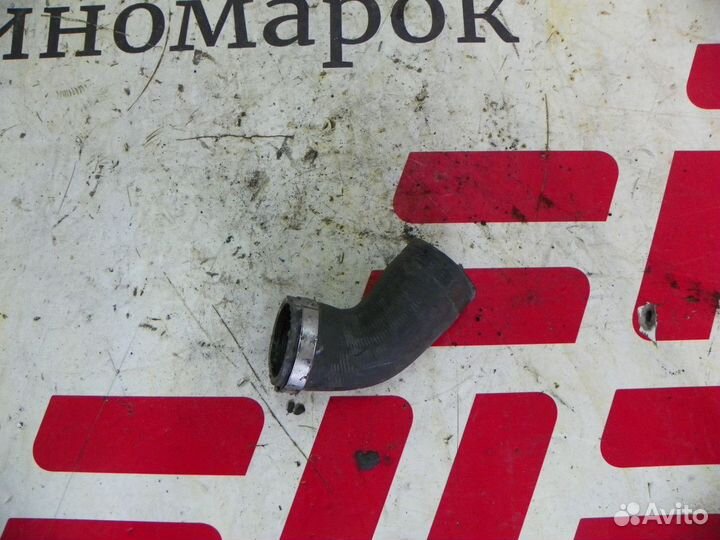 Патрубок интеркулера Skoda Octavia