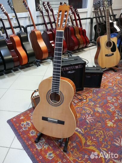 Классическая гитара Martinez FAC-502