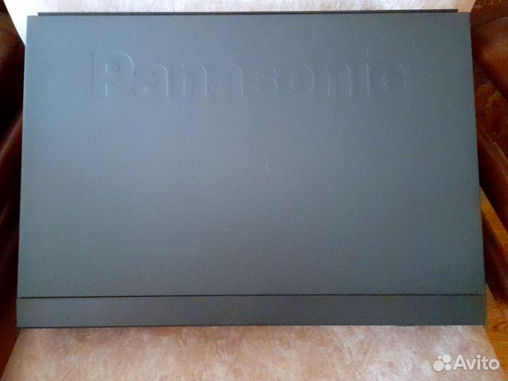 Видеомагнитофон-панасоник