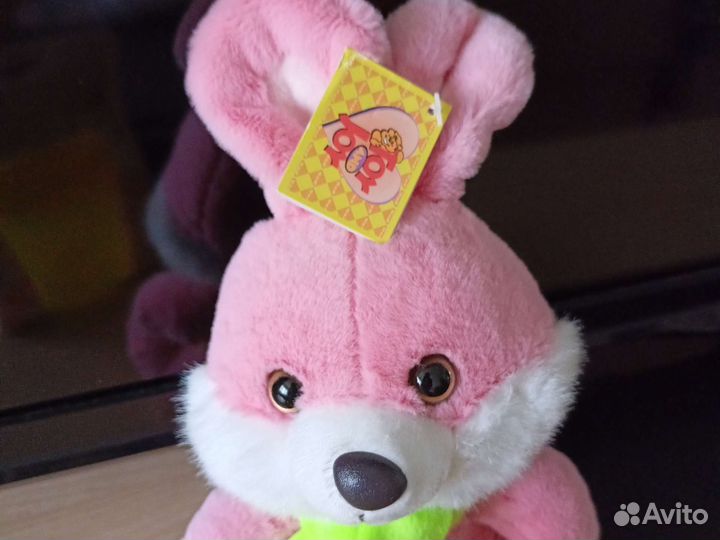 Бутылочка и поильник с игрушкой