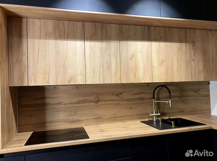 Прямой кухонный гарнитур современный