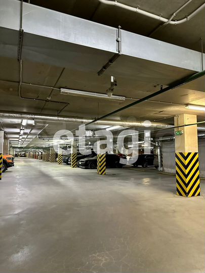 Машиноместо, 24 м²