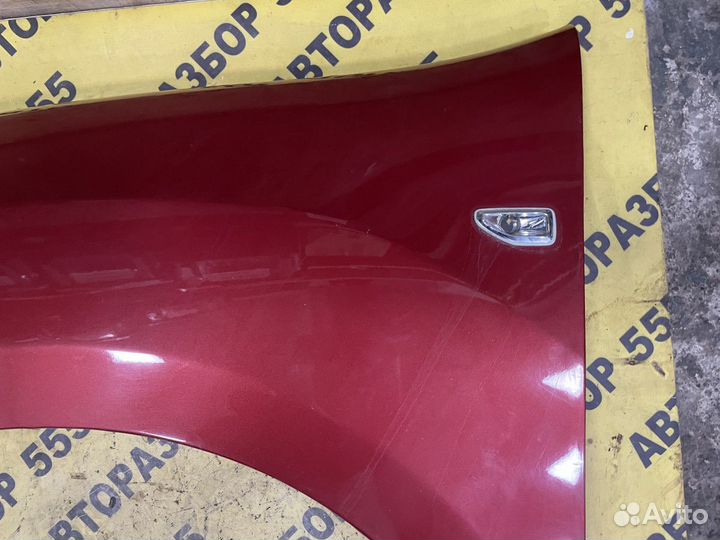 Крыло переднее левое Renault Logan 2