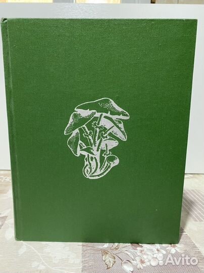 Продам 6 томник (7 книг) Жизнь растений