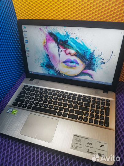 Asus i5-6198du/8gb/Geforce GT 920m 2gb/ssd/hdd