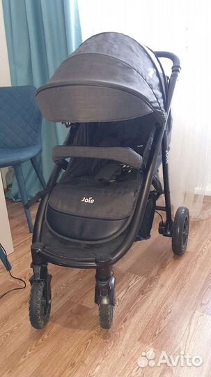 Прогулочная коляска joie mytrax
