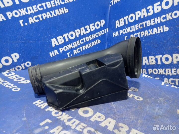 Резонатор воздушного фильтра Renault Logan 1 седан