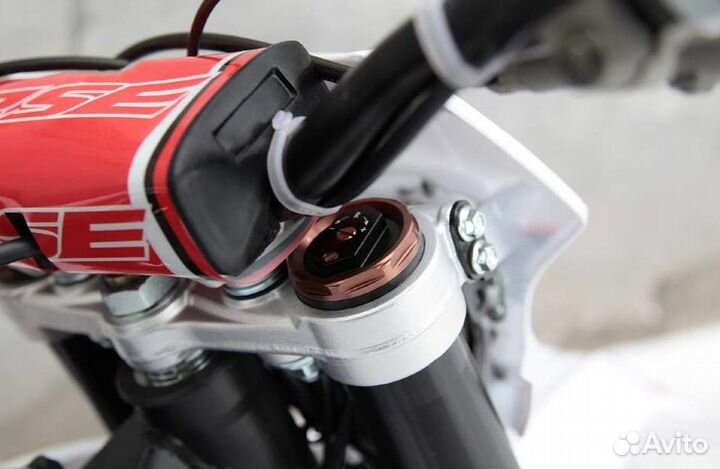 Кроссовый мотоцикл BSE Z5 250e