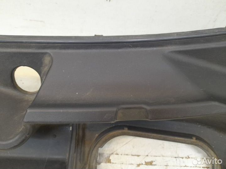 Жабо Toyota Rav4 30 2005-2012