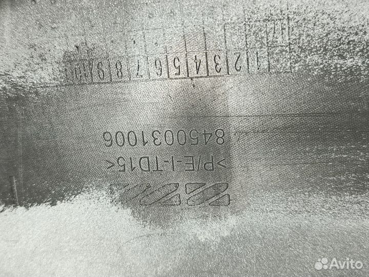 Накладка переднего бампера правая LADA Vesta SW Cr