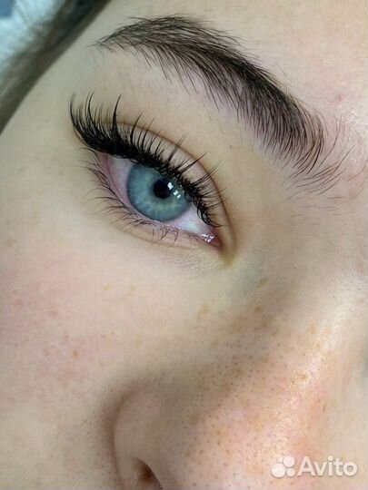 Маникюр педикюр