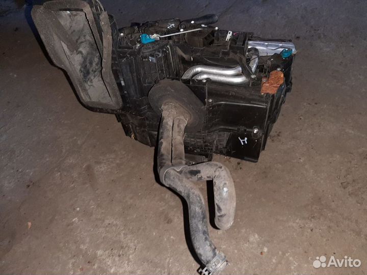 Корпус печки Nissan Note E11 рестайлинг 1.4