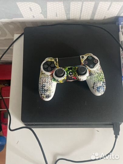 Sony ps4 slim