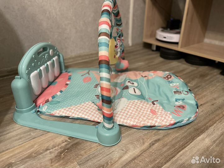 Развивающий коврик с пианино