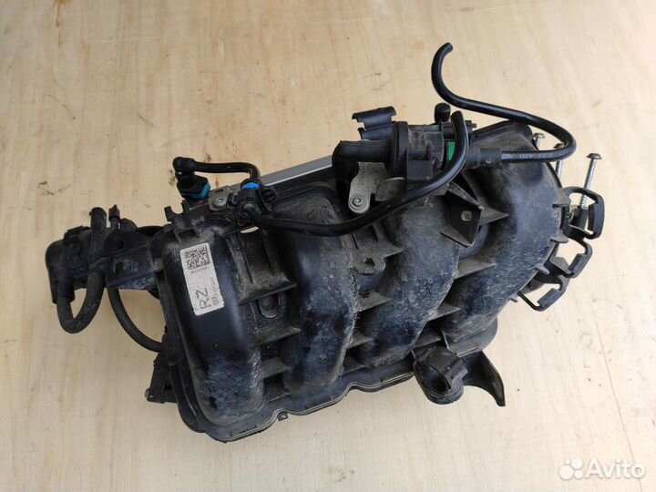 Коллектор впускной A12XER A14XER на Opel Corsa D