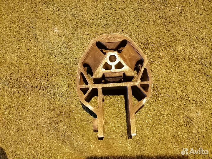 Опора двигателя (подушка двс) 4N516P082 Volvo S40