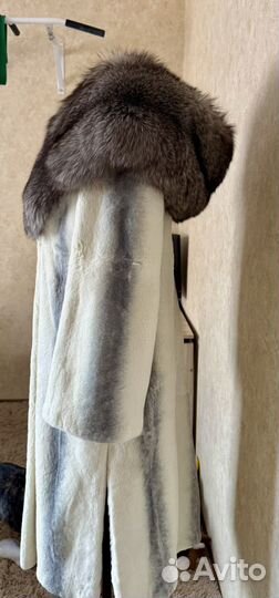 Шуба натуральная 42-44 р