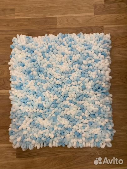 Вязаные пледы и коврики ручной работы Alize Puffy