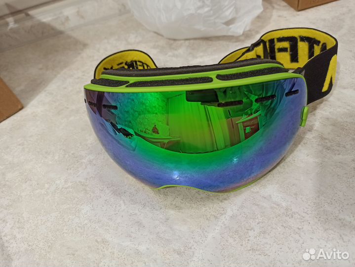 Горнолыжные очки