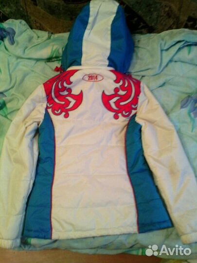 Демисезонная куртка 