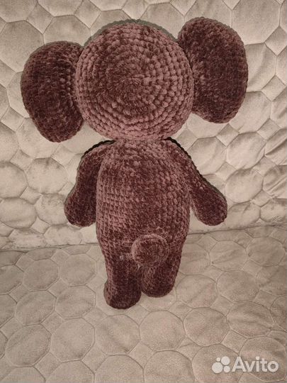 Плюшевый чебурашка