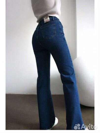 Джинсы новые