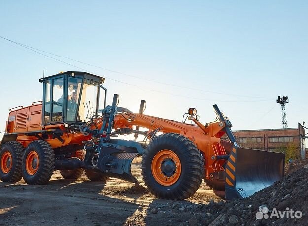 Автогрейдер UMG ДЗ-250, 2023