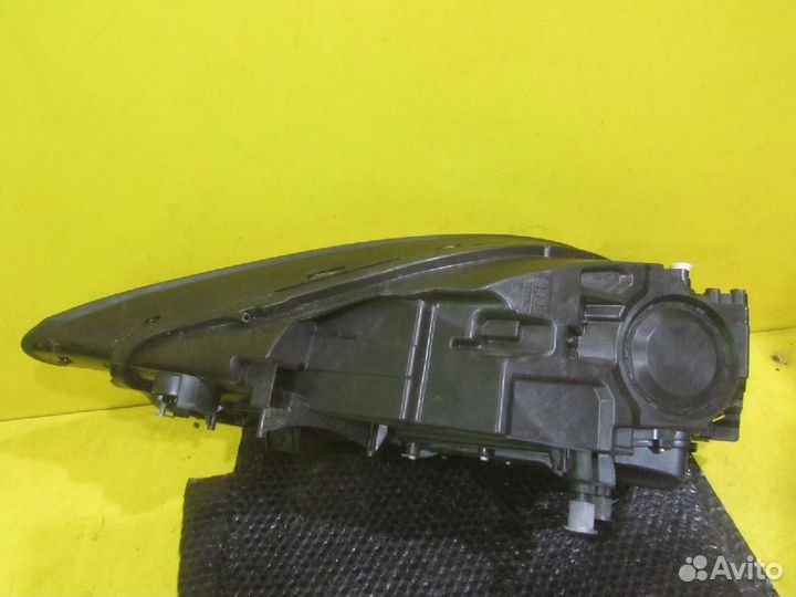 Фара правая Porsche Cayenne