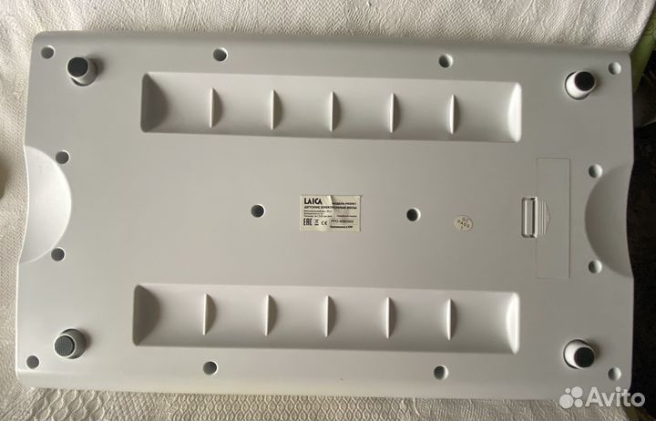 Весы для новорожденных laica