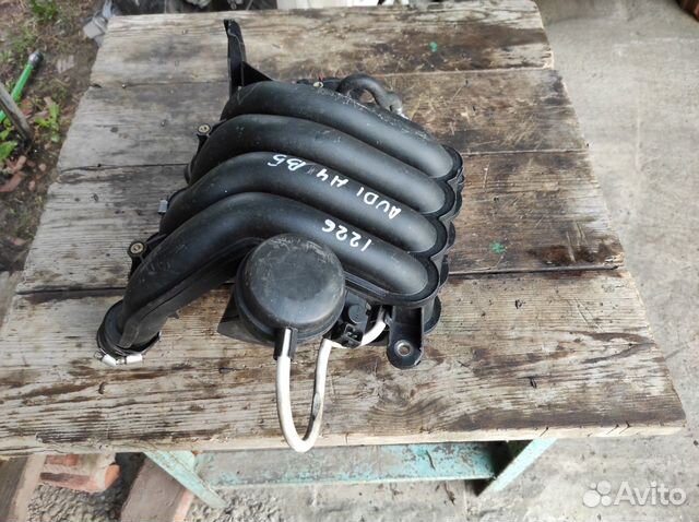 Впускной коллектор Audi A4 B5 1.6