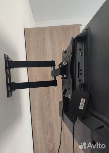 Кронштейн для телевизора поворотный, новый