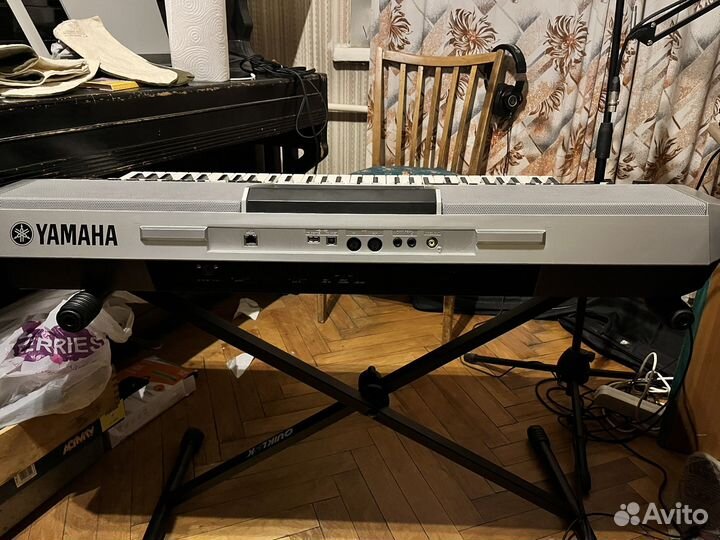 Синтезатор Yamaha psr S900