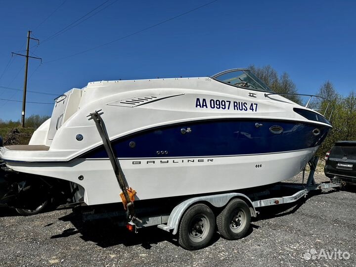 Каютный катер Bayliner 265. 2008 год