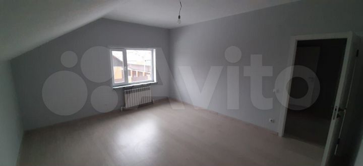 Коттедж 191 м² на участке 5 сот.