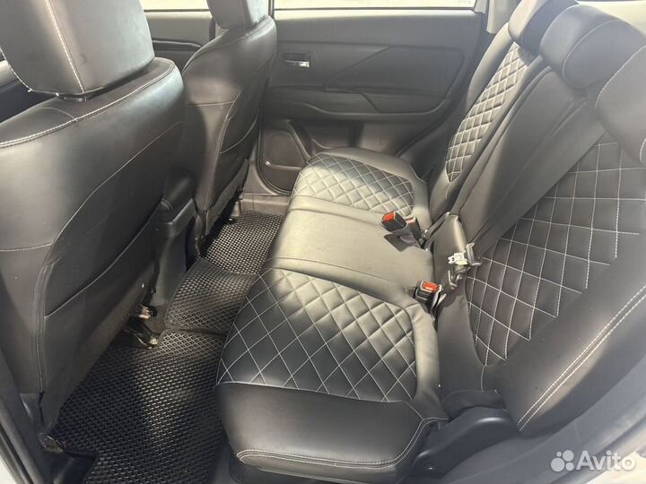 Mitsubishi Outlander 2.0 CVT, 2022, 30 000 км