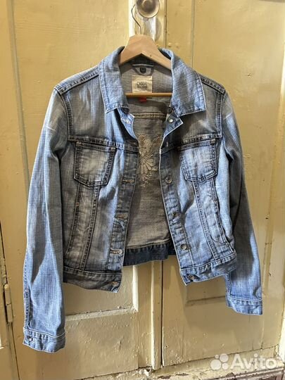 Продам джинсовую куртку