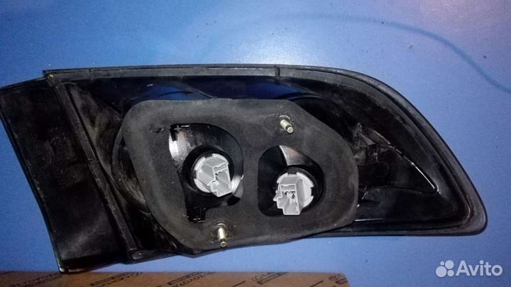 Мазда 3 BK седан фонарь