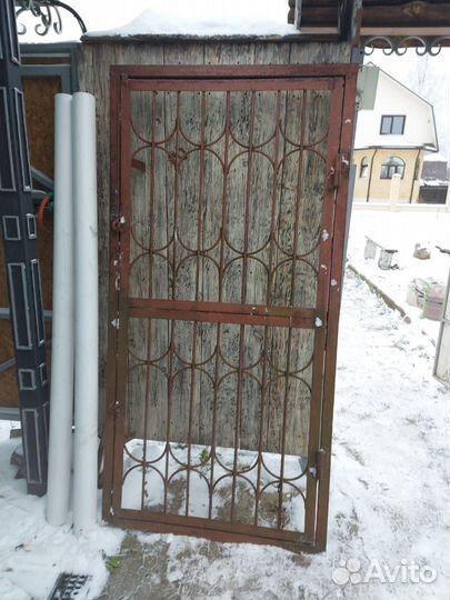 Металлическая дверь бу