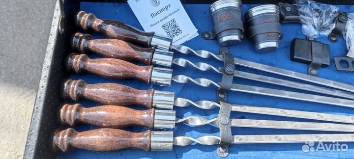 Шашлычный набор в деревянном чемодане №23