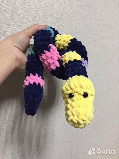 Плюшевая змея