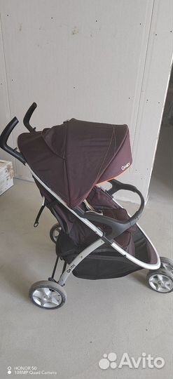 Прогулочная коляска