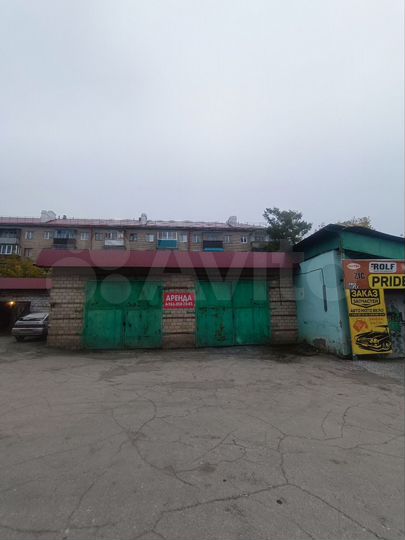 Гараж, > 30 м²