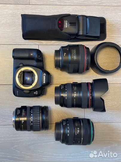 Фотоаппарат Canon EOS 5D Mark III с объективами