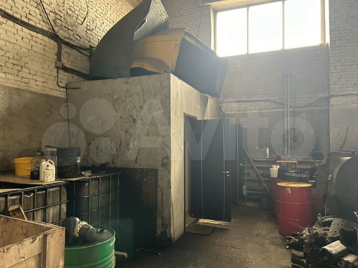 Склад, 1300 м²