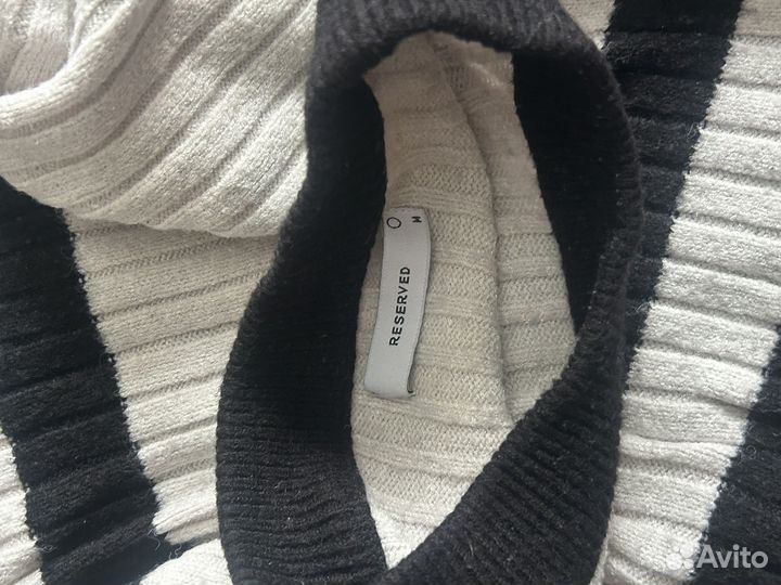 Свитер женский