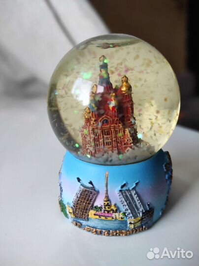 Сувенир из Санкт-Петербурга